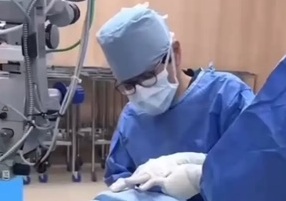 手術動画、インタビュー動画を公開中！