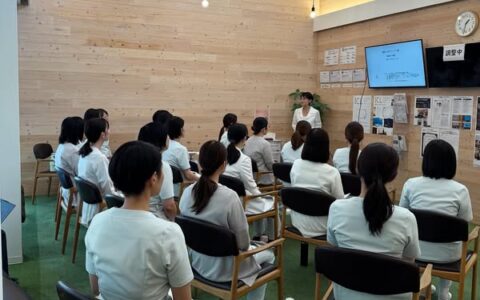 接遇勉強会を行いました